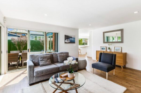 Private and sunny 3-bedroom home with parking